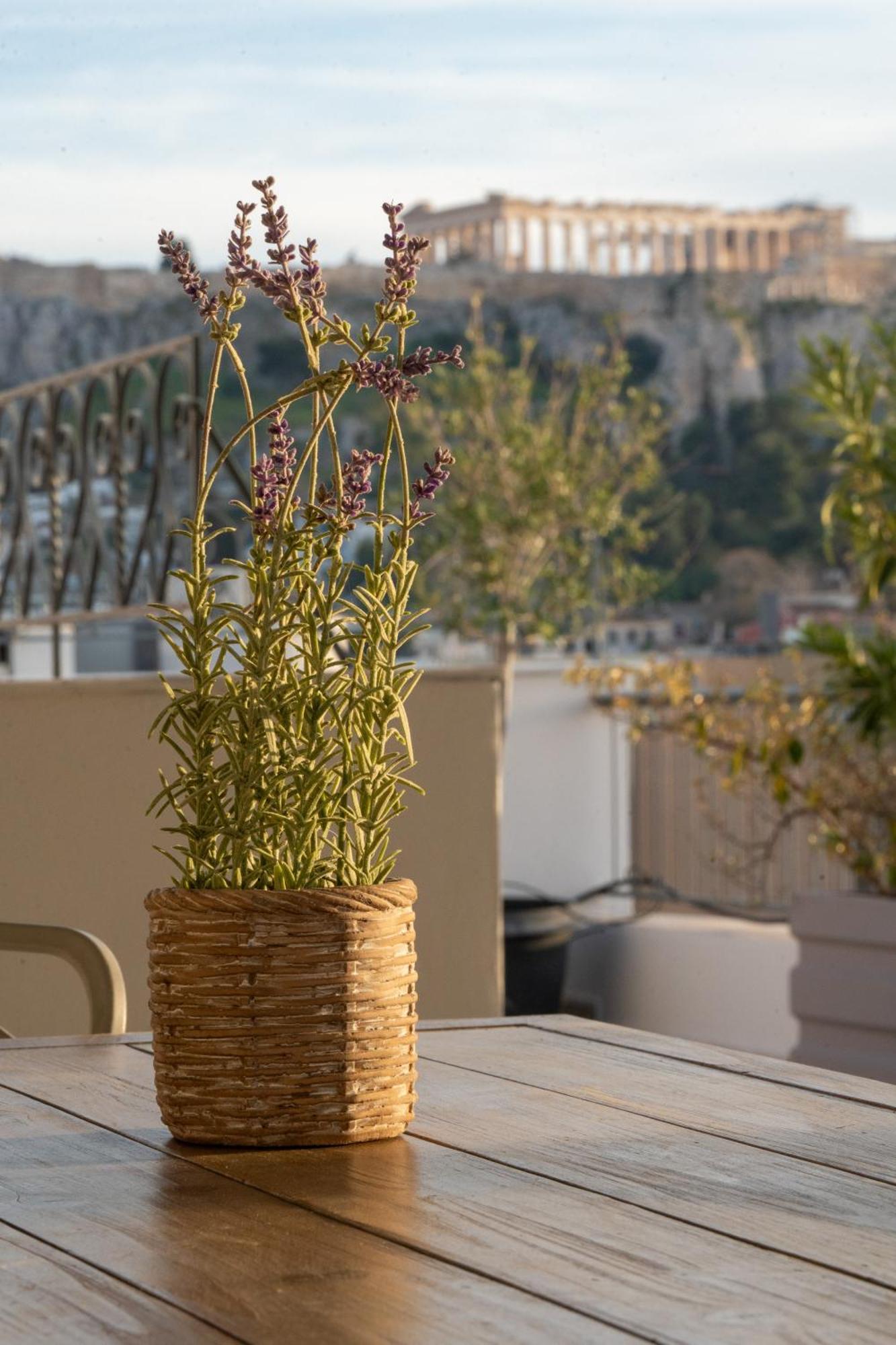 V&V Acropolis View Apartment Atene Esterno foto